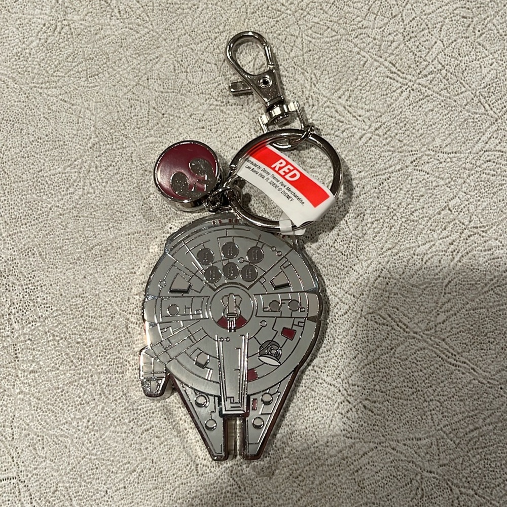 Disney Star Wars millennial falcon keychain NWT